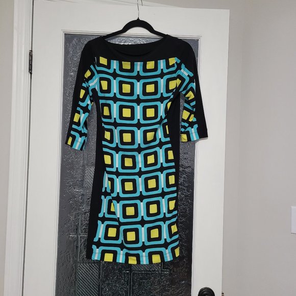 Abstract Dress - Picture 2 of 4